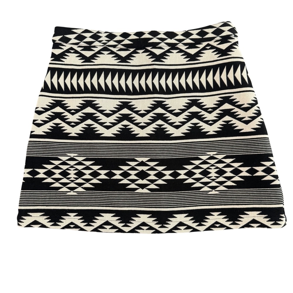 Topshop Size 4 Black White Geometric Aztec Women's Mini Skirt